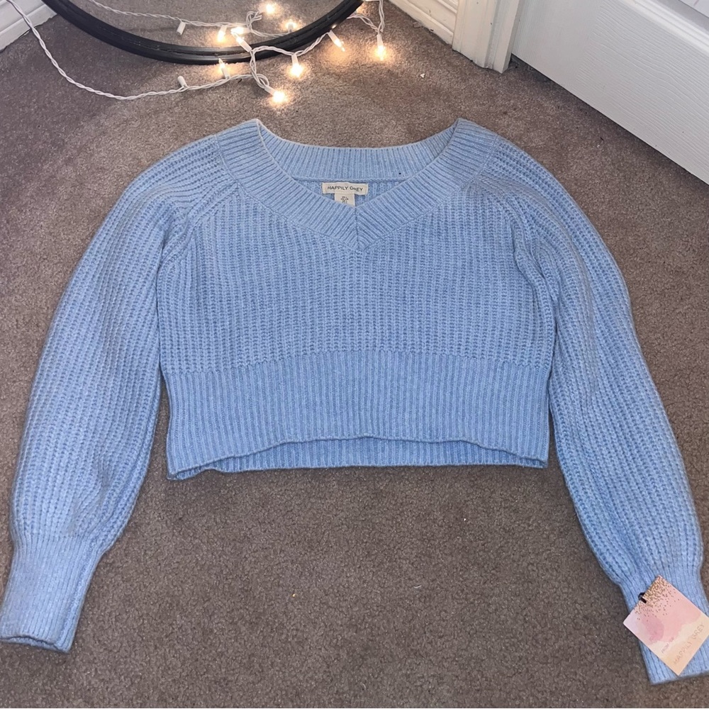 Woman’s Light Blue Cropped Sweater - Size L